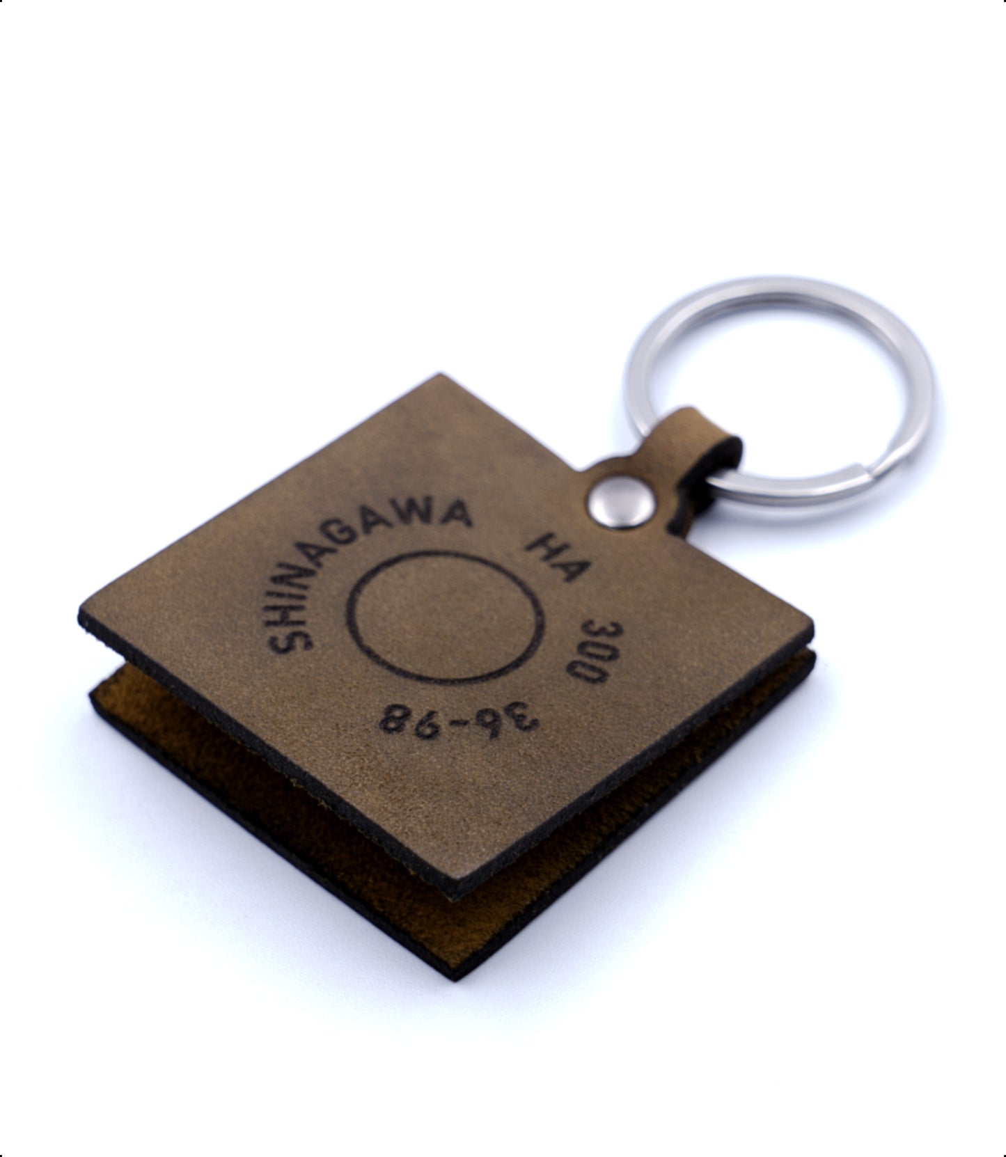 Large engraved square keychain (brown)