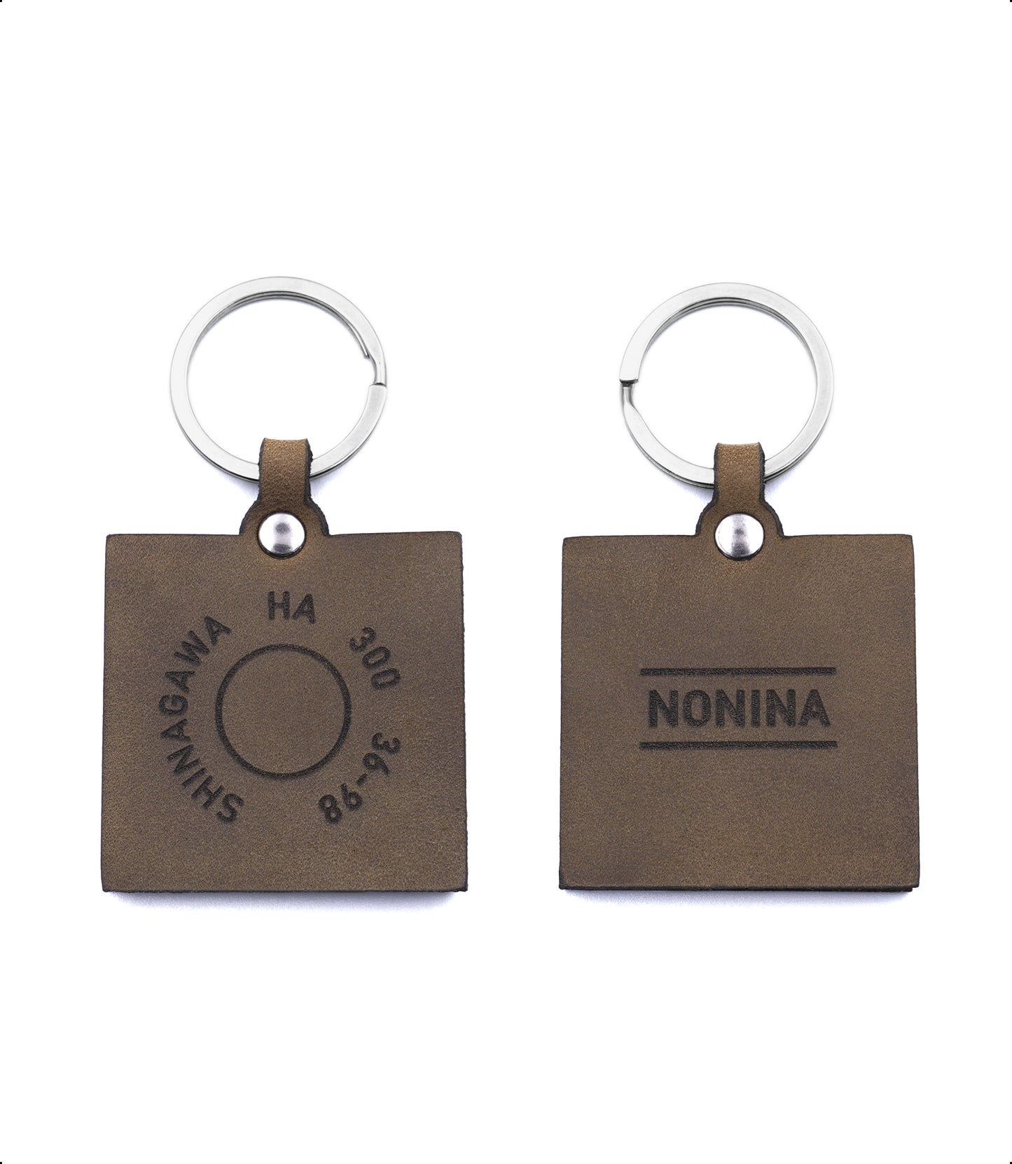 Large engraved square keychain (brown)